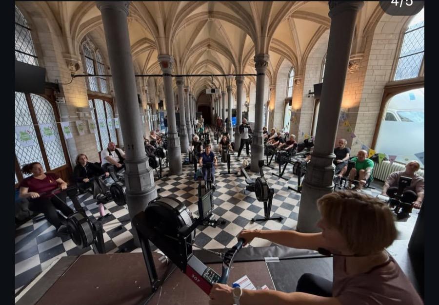 Roei-evenement van de Vlaamse Roeiliga, overzicht van de zaal